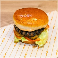 Beef Patty Lettuce,pickles,tomato,Sauce