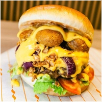 Beef Patty,Cheese,Mushrooms,Pickles,Sauce